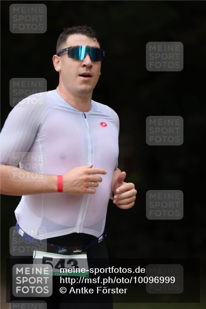 30.08.2026 - Elbe Triathlon Hamburg Antke Förster http://msf.ph/oto/10096999 30.08.2026 10:26:14 Laufen 543 meine-sportfotos.de