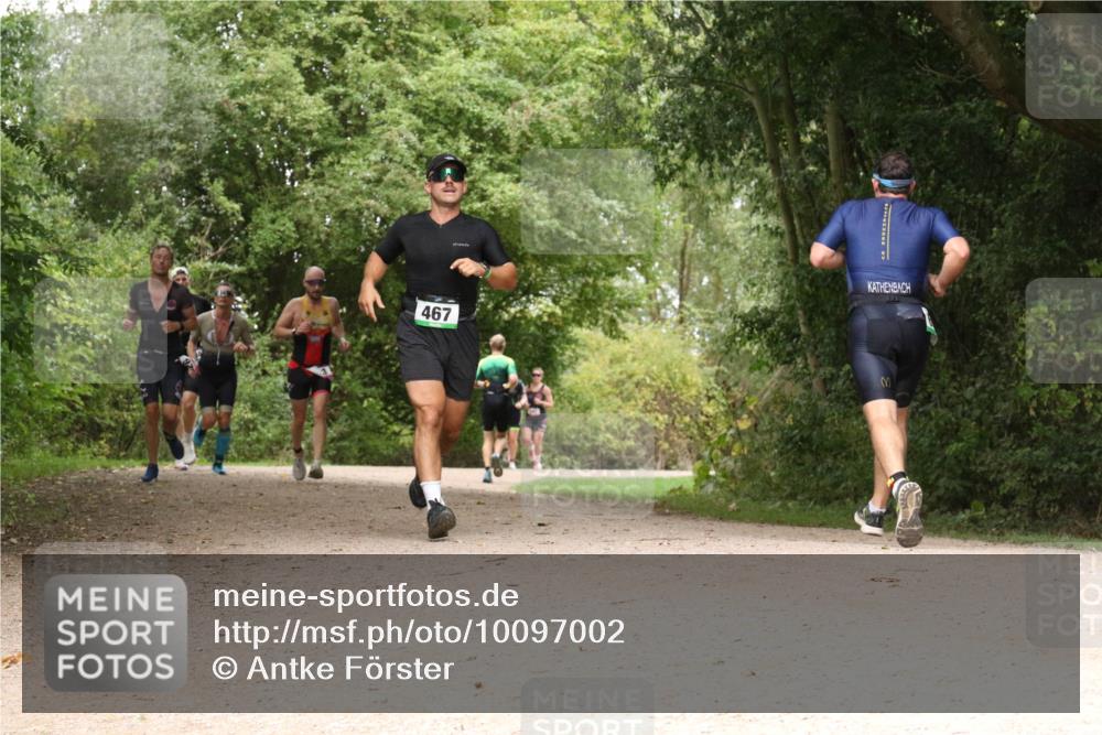 30.08.2026 - Elbe Triathlon Hamburg Antke Förster http://msf.ph/oto/10097002 30.08.2026 10:30:58 Laufen 467 meine-sportfotos.de