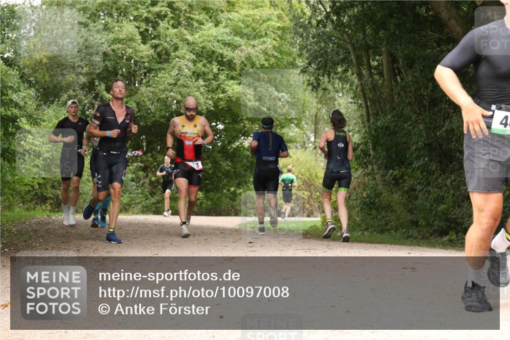30.08.2026 - Elbe Triathlon Hamburg Antke Förster http://msf.ph/oto/10097008 30.08.2026 10:31:01 Laufen 3, 4, 4 meine-sportfotos.de
