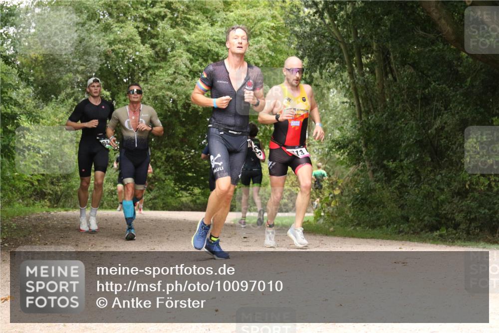 30.08.2026 - Elbe Triathlon Hamburg Antke Förster http://msf.ph/oto/10097010 30.08.2026 10:31:03 Laufen 13 meine-sportfotos.de
