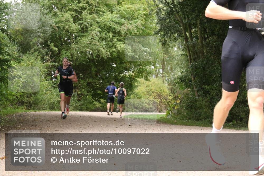 30.08.2026 - Elbe Triathlon Hamburg Antke Förster http://msf.ph/oto/10097022 30.08.2026 10:31:07 Laufen  meine-sportfotos.de