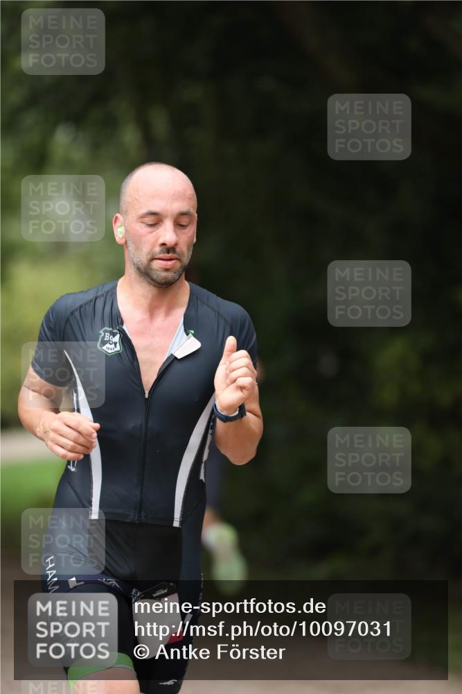 30.08.2026 - Elbe Triathlon Hamburg Antke Förster http://msf.ph/oto/10097031 30.08.2026 10:26:45 Laufen  meine-sportfotos.de