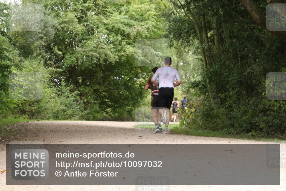 30.08.2026 - Elbe Triathlon Hamburg Antke Förster http://msf.ph/oto/10097032 30.08.2026 10:31:12 Laufen  meine-sportfotos.de