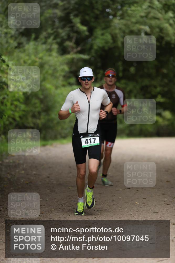 30.08.2026 - Elbe Triathlon Hamburg Antke Förster http://msf.ph/oto/10097045 30.08.2026 10:27:02 Laufen 417 meine-sportfotos.de