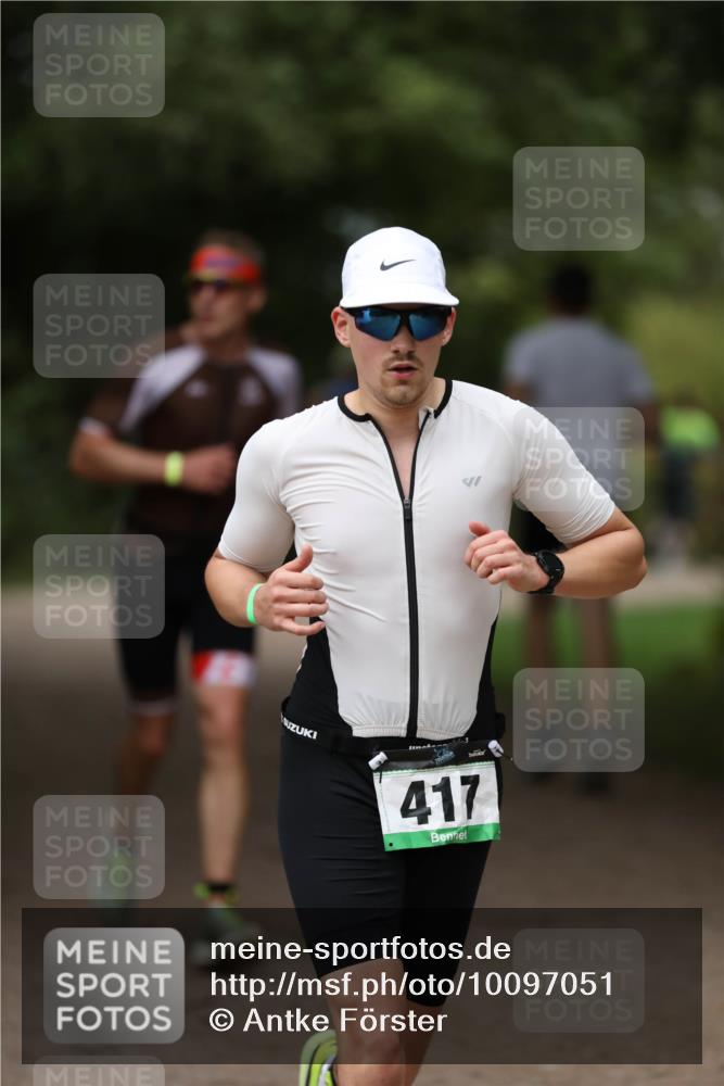 30.08.2026 - Elbe Triathlon Hamburg Antke Förster http://msf.ph/oto/10097051 30.08.2026 10:27:03 Laufen 417 meine-sportfotos.de