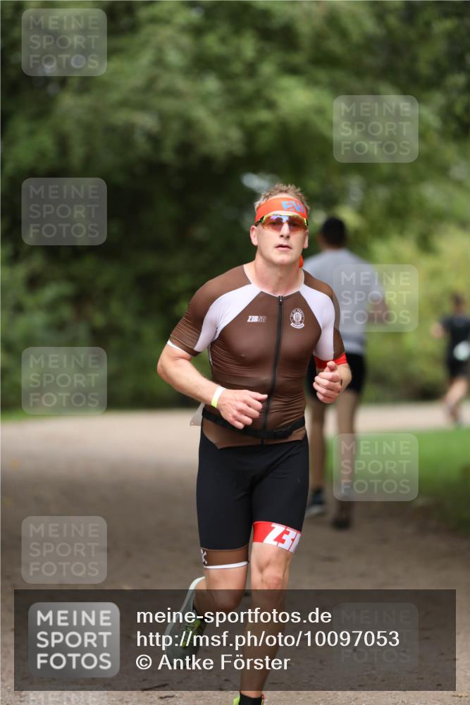 30.08.2026 - Elbe Triathlon Hamburg Antke Förster http://msf.ph/oto/10097053 30.08.2026 10:27:04 Laufen 3 meine-sportfotos.de