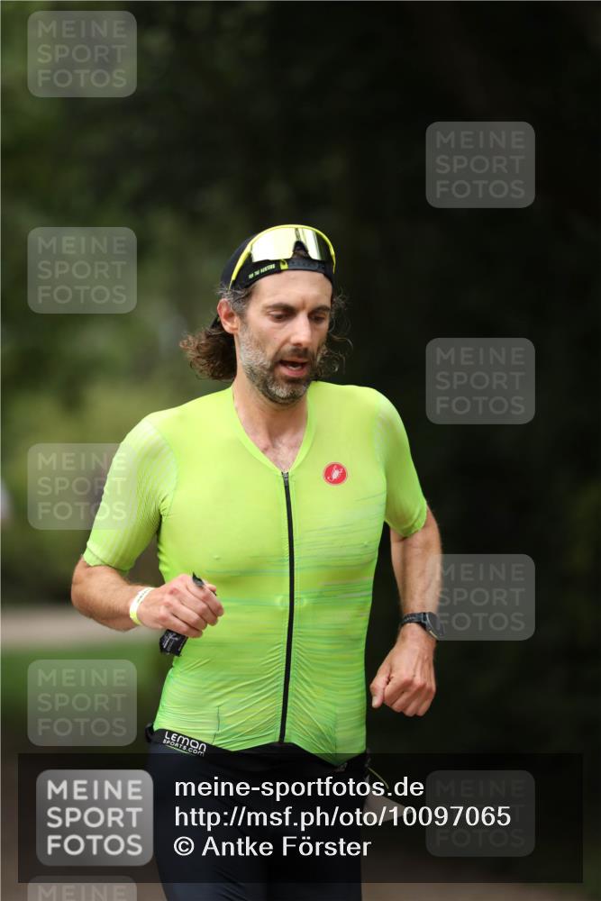 30.08.2026 - Elbe Triathlon Hamburg Antke Förster http://msf.ph/oto/10097065 30.08.2026 10:27:27 Laufen  meine-sportfotos.de