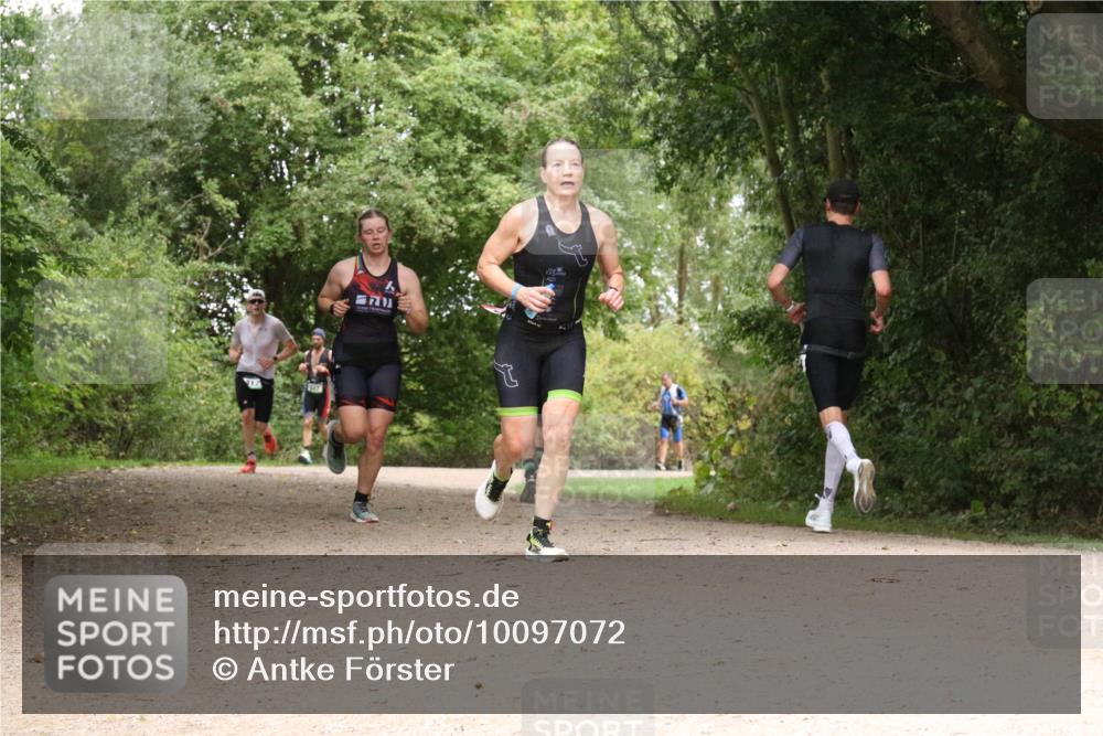 30.08.2026 - Elbe Triathlon Hamburg Antke Förster http://msf.ph/oto/10097072 30.08.2026 10:32:26 Laufen  meine-sportfotos.de
