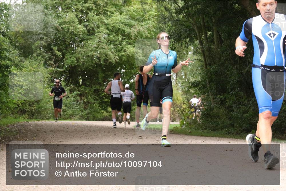 30.08.2026 - Elbe Triathlon Hamburg Antke Förster http://msf.ph/oto/10097104 30.08.2026 10:32:45 Laufen  meine-sportfotos.de
