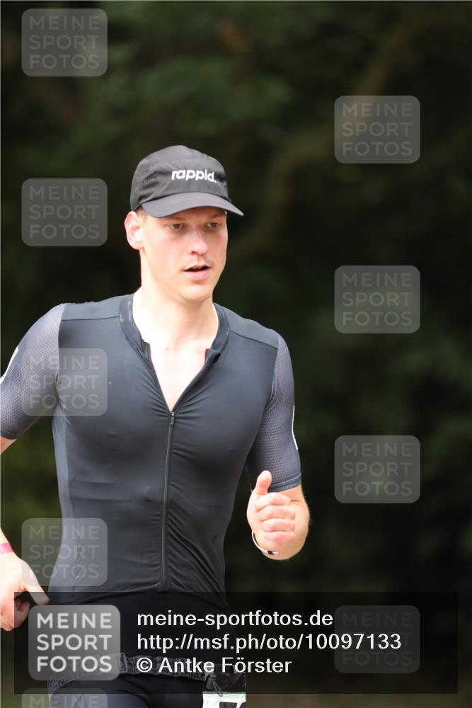 30.08.2026 - Elbe Triathlon Hamburg Antke Förster http://msf.ph/oto/10097133 30.08.2026 10:28:04 Laufen  meine-sportfotos.de