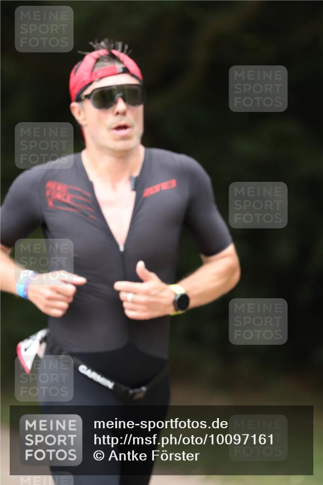 30.08.2026 - Elbe Triathlon Hamburg Antke Förster http://msf.ph/oto/10097161 30.08.2026 10:28:36 Laufen  meine-sportfotos.de