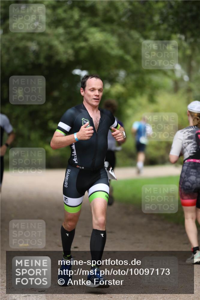 30.08.2026 - Elbe Triathlon Hamburg Antke Förster http://msf.ph/oto/10097173 30.08.2026 10:28:52 Laufen  meine-sportfotos.de