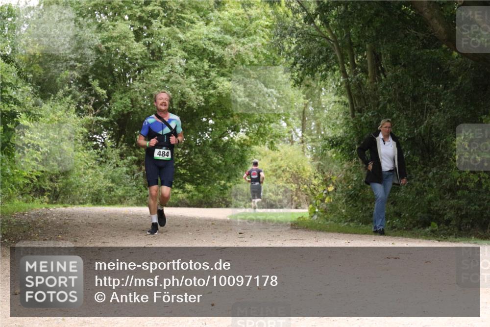 30.08.2026 - Elbe Triathlon Hamburg Antke Förster http://msf.ph/oto/10097178 30.08.2026 10:33:30 Laufen 484 meine-sportfotos.de