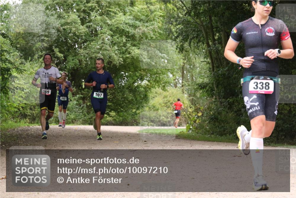 30.08.2026 - Elbe Triathlon Hamburg Antke Förster http://msf.ph/oto/10097210 30.08.2026 10:33:54 Laufen 269, 597, 683, 338 meine-sportfotos.de