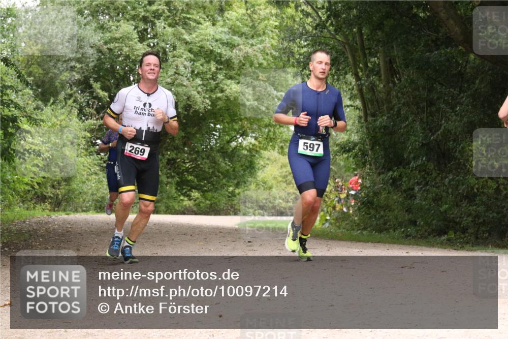 30.08.2026 - Elbe Triathlon Hamburg Antke Förster http://msf.ph/oto/10097214 30.08.2026 10:33:56 Laufen 597, 269 meine-sportfotos.de