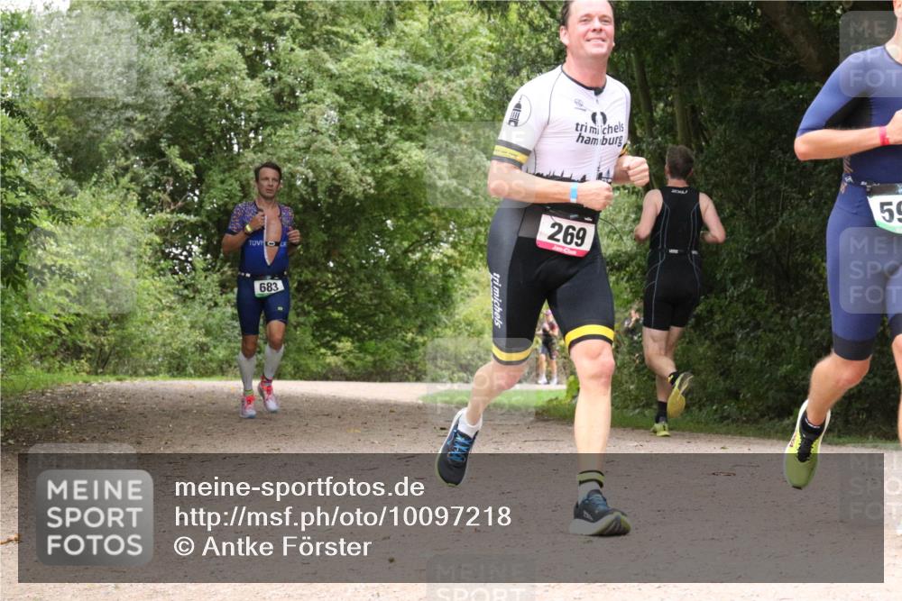 30.08.2026 - Elbe Triathlon Hamburg Antke Förster http://msf.ph/oto/10097218 30.08.2026 10:33:57 Laufen 683, 269, 59 meine-sportfotos.de