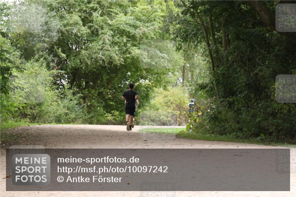 30.08.2026 - Elbe Triathlon Hamburg Antke Förster http://msf.ph/oto/10097242 30.08.2026 10:34:15 Laufen  meine-sportfotos.de