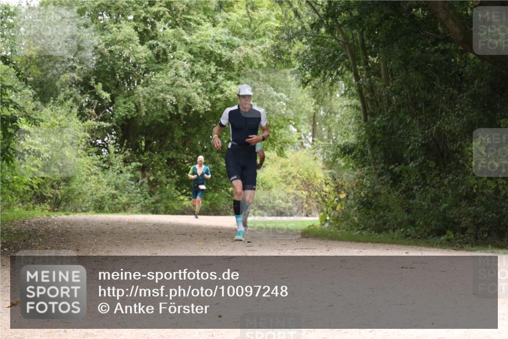 30.08.2026 - Elbe Triathlon Hamburg Antke Förster http://msf.ph/oto/10097248 30.08.2026 10:34:33 Laufen  meine-sportfotos.de