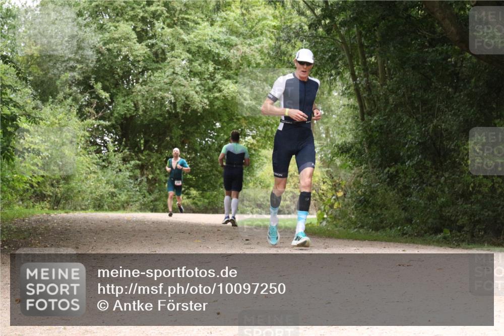 30.08.2026 - Elbe Triathlon Hamburg Antke Förster http://msf.ph/oto/10097250 30.08.2026 10:34:34 Laufen  meine-sportfotos.de
