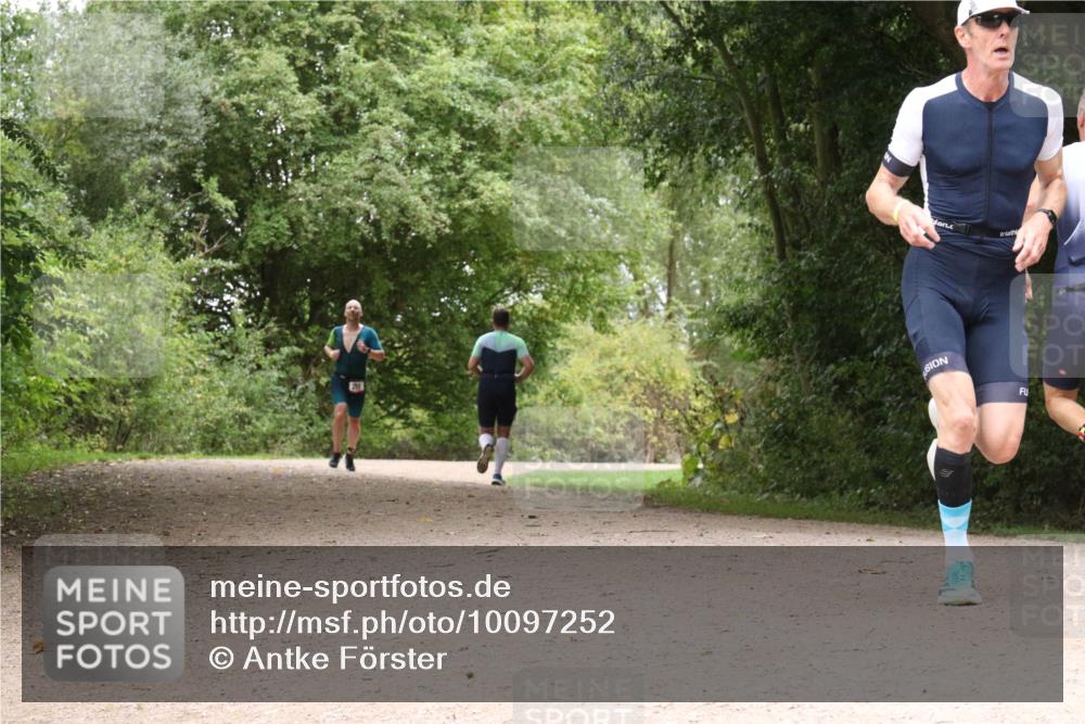 30.08.2026 - Elbe Triathlon Hamburg Antke Förster http://msf.ph/oto/10097252 30.08.2026 10:34:35 Laufen  meine-sportfotos.de