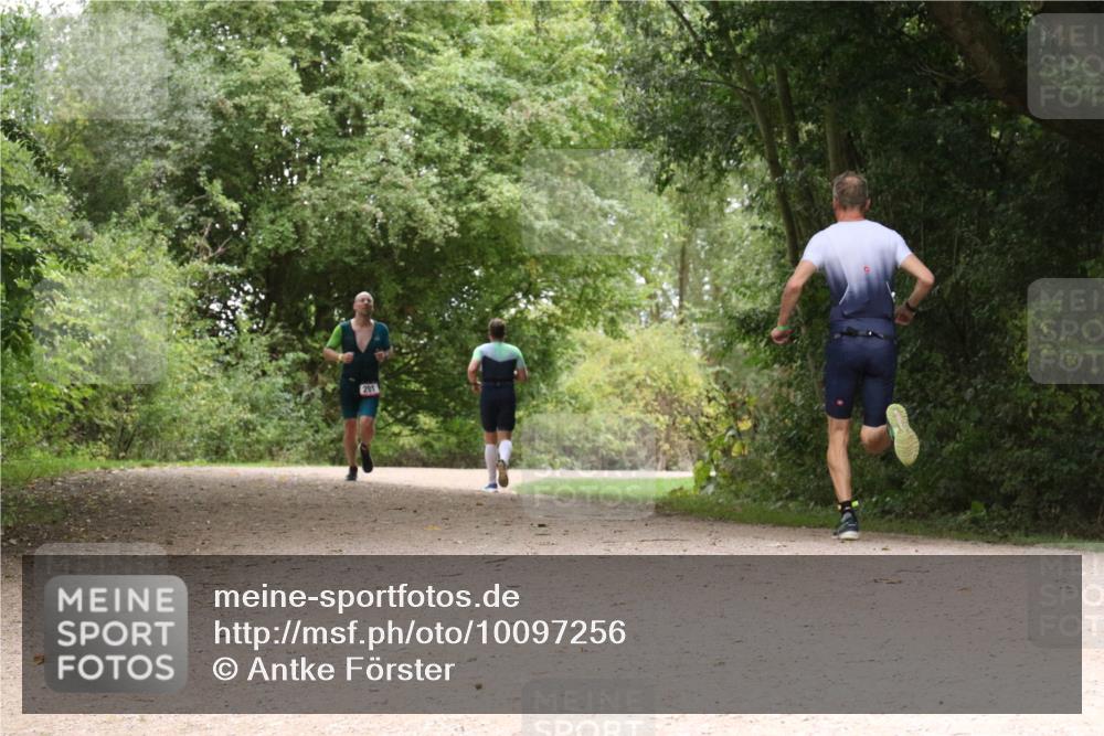30.08.2026 - Elbe Triathlon Hamburg Antke Förster http://msf.ph/oto/10097256 30.08.2026 10:34:36 Laufen 201 meine-sportfotos.de