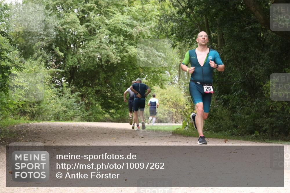 30.08.2026 - Elbe Triathlon Hamburg Antke Förster http://msf.ph/oto/10097262 30.08.2026 10:34:41 Laufen 201 meine-sportfotos.de