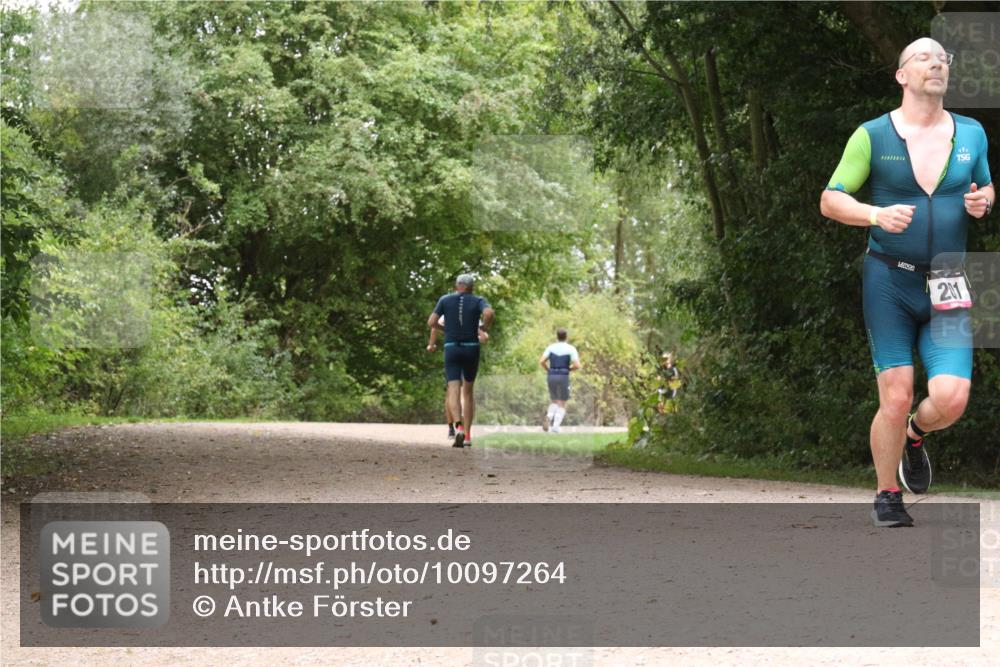 30.08.2026 - Elbe Triathlon Hamburg Antke Förster http://msf.ph/oto/10097264 30.08.2026 10:34:42 Laufen 201 meine-sportfotos.de