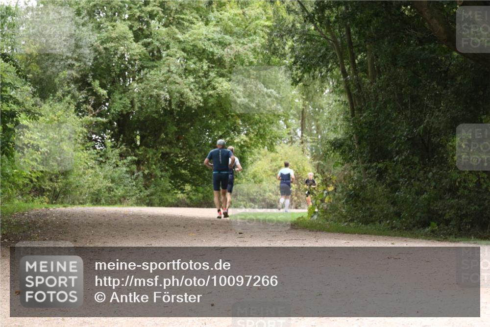 30.08.2026 - Elbe Triathlon Hamburg Antke Förster http://msf.ph/oto/10097266 30.08.2026 10:34:42 Laufen  meine-sportfotos.de