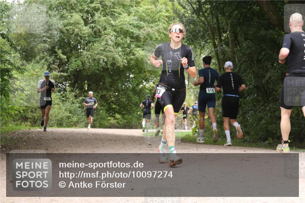 30.08.2026 - Elbe Triathlon Hamburg Antke Förster http://msf.ph/oto/10097274 30.08.2026 10:34:58 Laufen 584, 519 meine-sportfotos.de