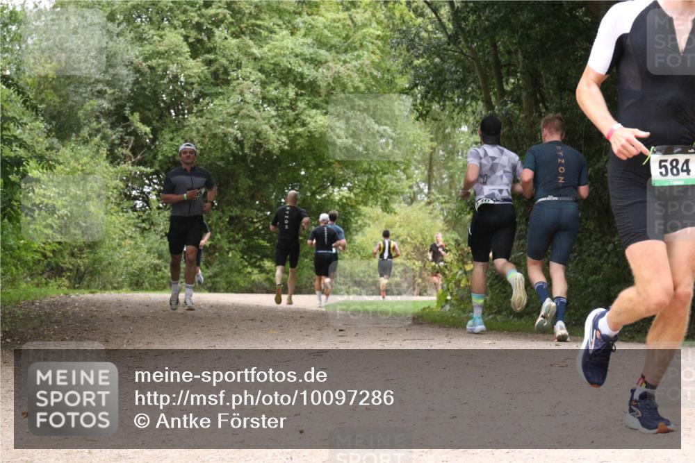 30.08.2026 - Elbe Triathlon Hamburg Antke Förster http://msf.ph/oto/10097286 30.08.2026 10:35:03 Laufen 584 meine-sportfotos.de