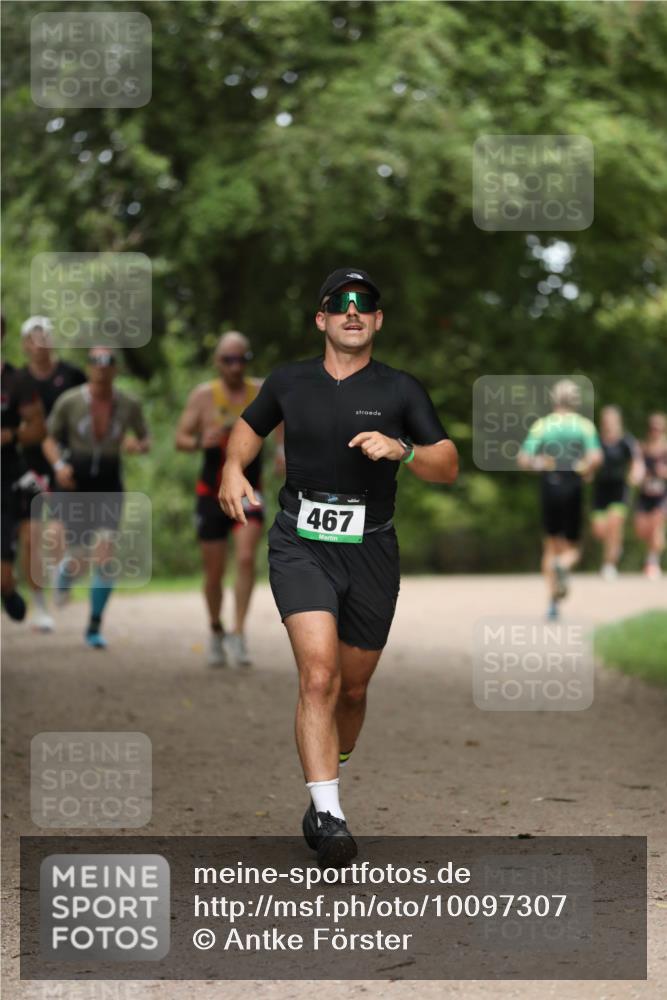 30.08.2026 - Elbe Triathlon Hamburg Antke Förster http://msf.ph/oto/10097307 30.08.2026 10:30:59 Laufen 467 meine-sportfotos.de