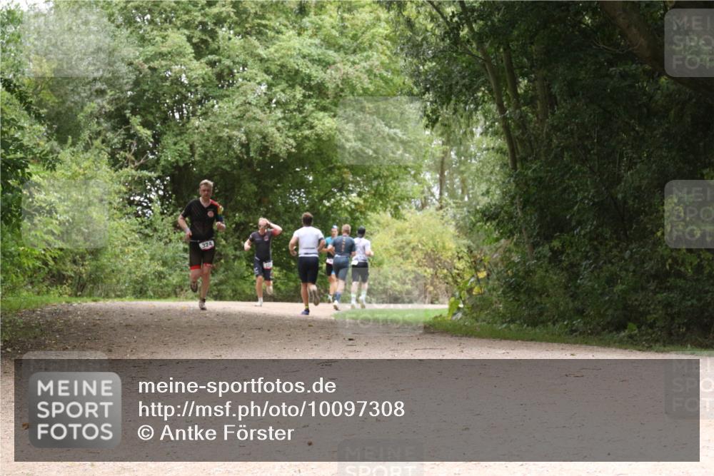 30.08.2026 - Elbe Triathlon Hamburg Antke Förster http://msf.ph/oto/10097308 30.08.2026 10:35:12 Laufen 324 meine-sportfotos.de