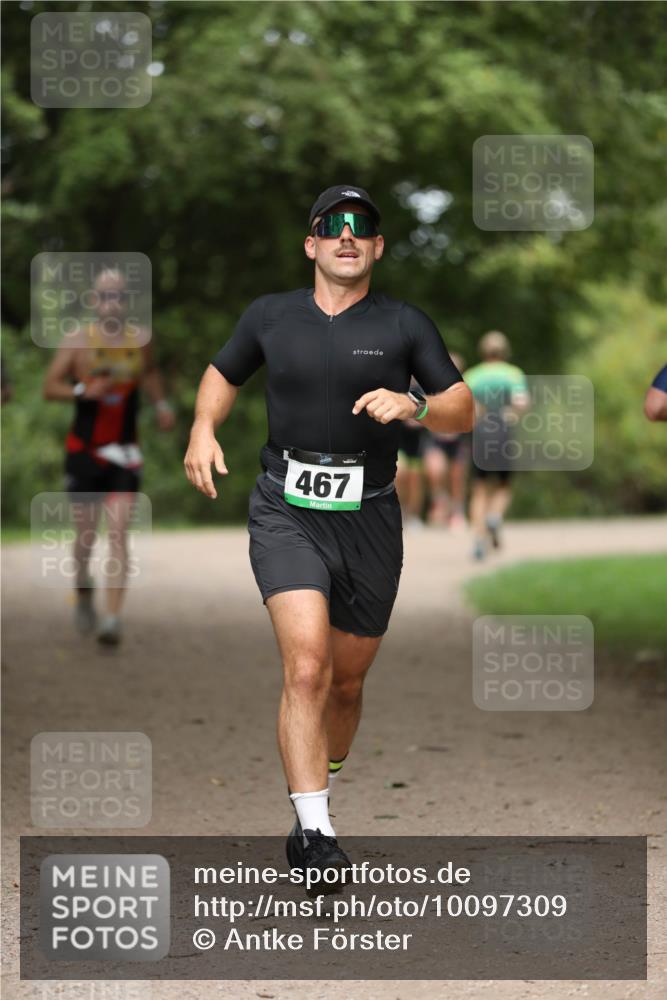 30.08.2026 - Elbe Triathlon Hamburg Antke Förster http://msf.ph/oto/10097309 30.08.2026 10:30:59 Laufen 467 meine-sportfotos.de