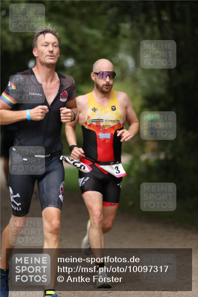 30.08.2026 - Elbe Triathlon Hamburg Antke Förster http://msf.ph/oto/10097317 30.08.2026 10:31:03 Laufen 3 meine-sportfotos.de