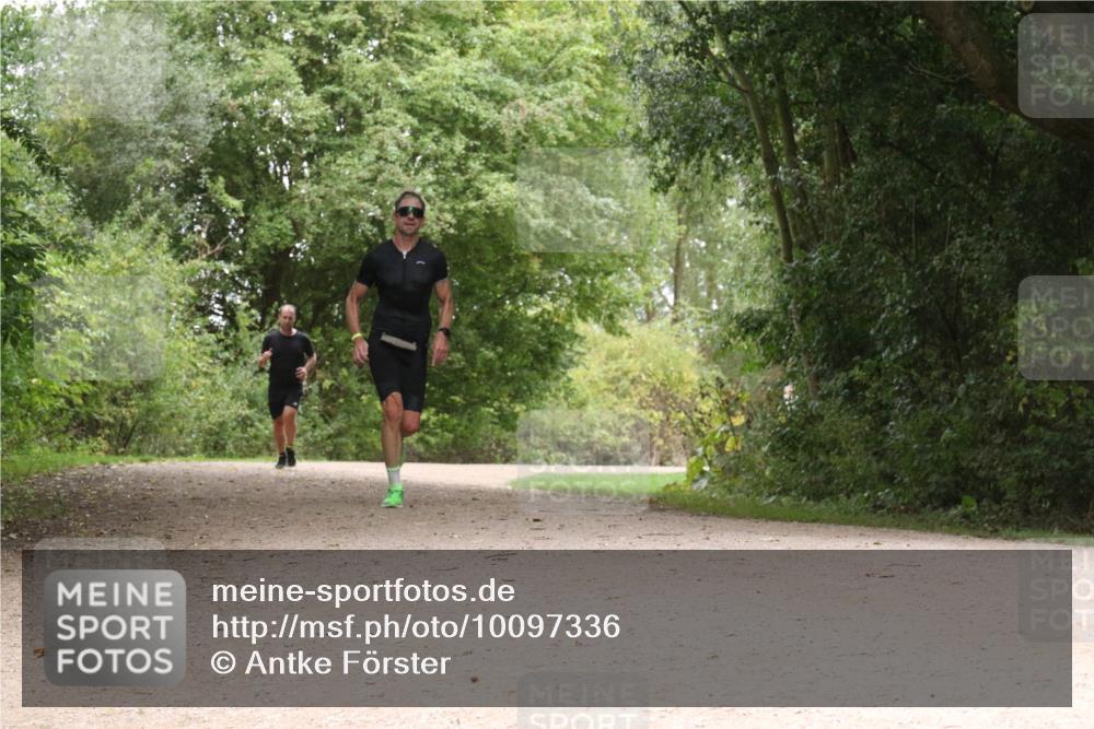 30.08.2026 - Elbe Triathlon Hamburg Antke Förster http://msf.ph/oto/10097336 30.08.2026 10:35:27 Laufen  meine-sportfotos.de