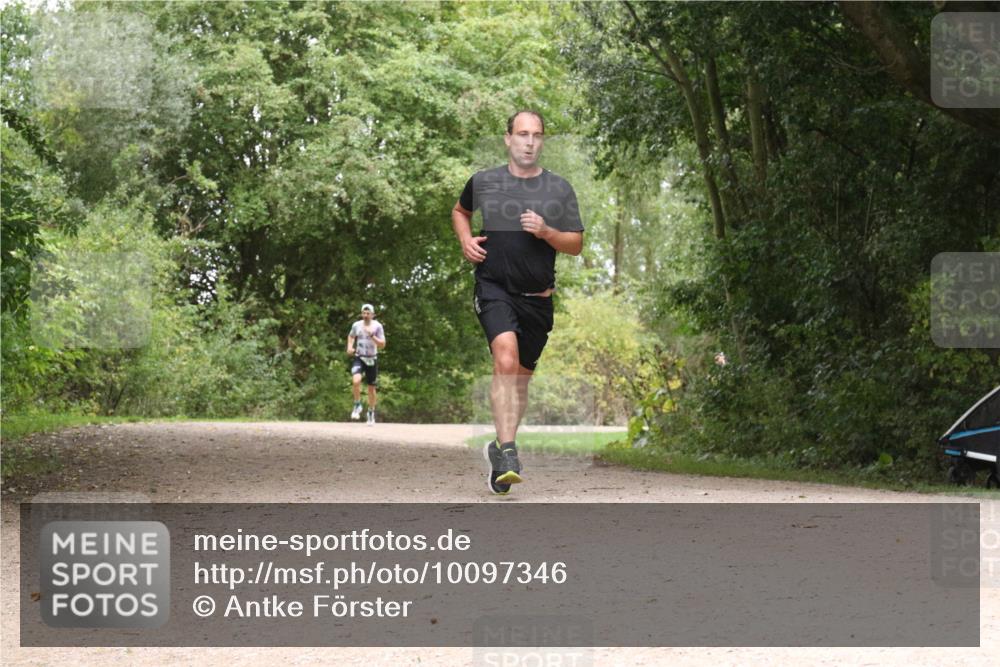 30.08.2026 - Elbe Triathlon Hamburg Antke Förster http://msf.ph/oto/10097346 30.08.2026 10:35:33 Laufen  meine-sportfotos.de