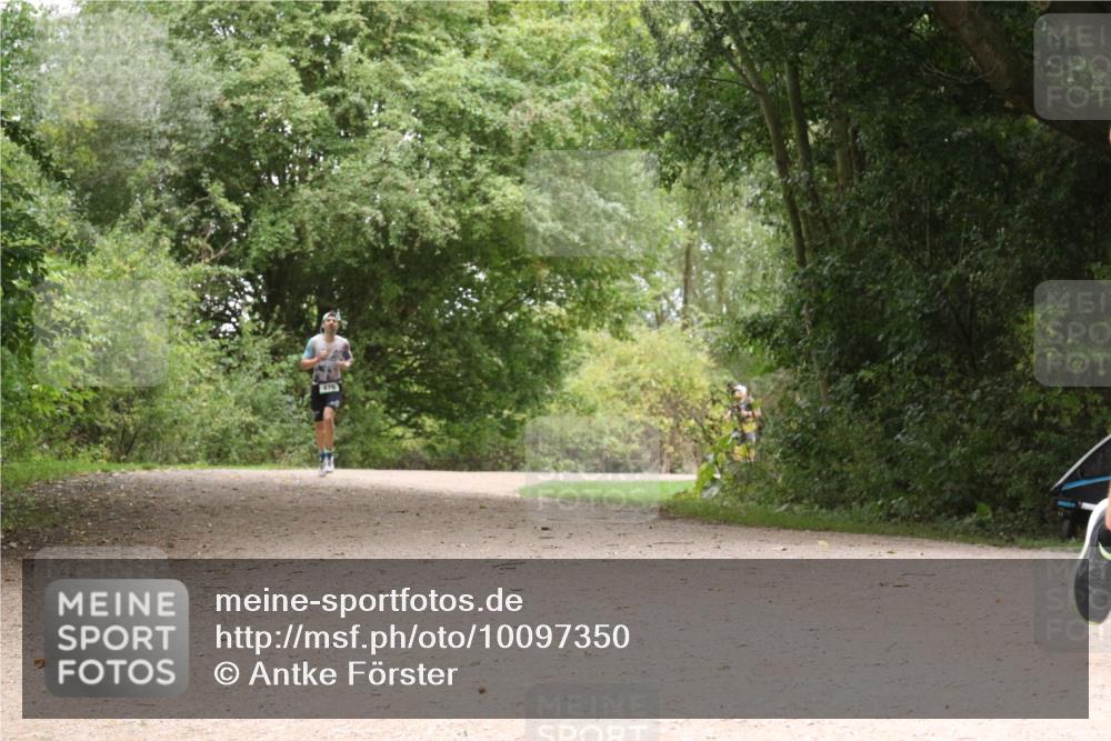 30.08.2026 - Elbe Triathlon Hamburg Antke Förster http://msf.ph/oto/10097350 30.08.2026 10:35:35 Laufen 476 meine-sportfotos.de