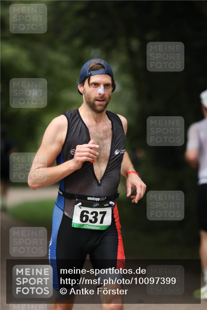 30.08.2026 - Elbe Triathlon Hamburg Antke Förster http://msf.ph/oto/10097399 30.08.2026 10:32:38 Laufen 637 meine-sportfotos.de