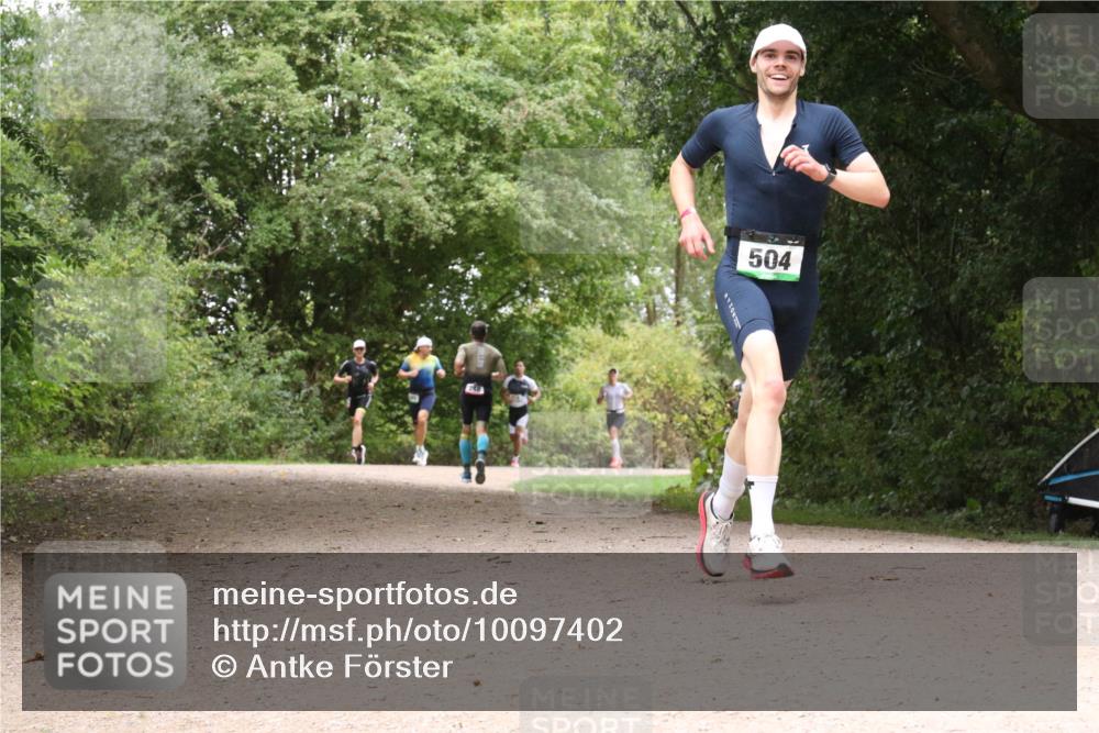 30.08.2026 - Elbe Triathlon Hamburg Antke Förster http://msf.ph/oto/10097402 30.08.2026 10:36:14 Laufen 504 meine-sportfotos.de