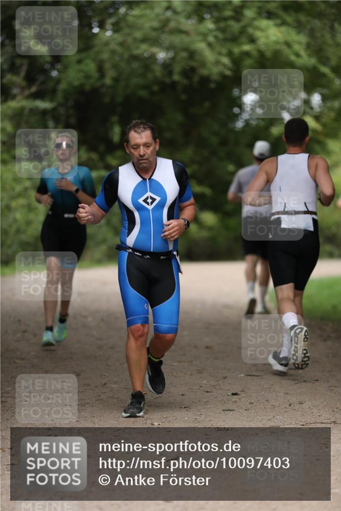 30.08.2026 - Elbe Triathlon Hamburg Antke Förster http://msf.ph/oto/10097403 30.08.2026 10:32:43 Laufen  meine-sportfotos.de