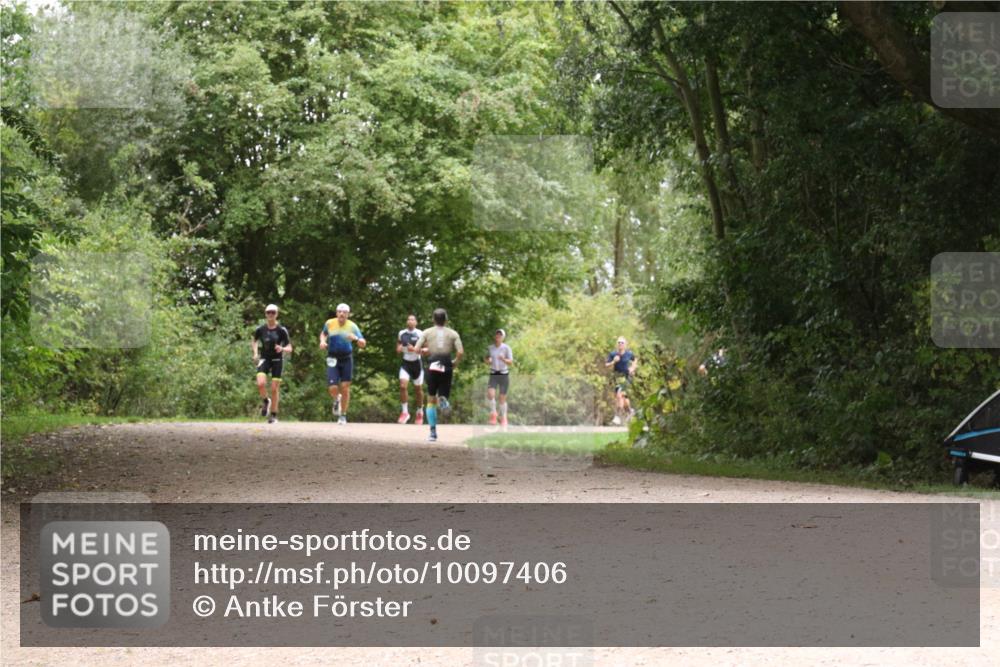 30.08.2026 - Elbe Triathlon Hamburg Antke Förster http://msf.ph/oto/10097406 30.08.2026 10:36:15 Laufen  meine-sportfotos.de