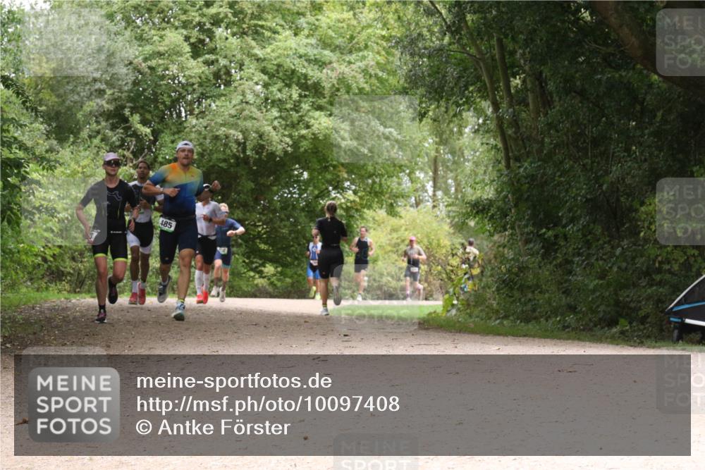 30.08.2026 - Elbe Triathlon Hamburg Antke Förster http://msf.ph/oto/10097408 30.08.2026 10:36:21 Laufen 485 meine-sportfotos.de