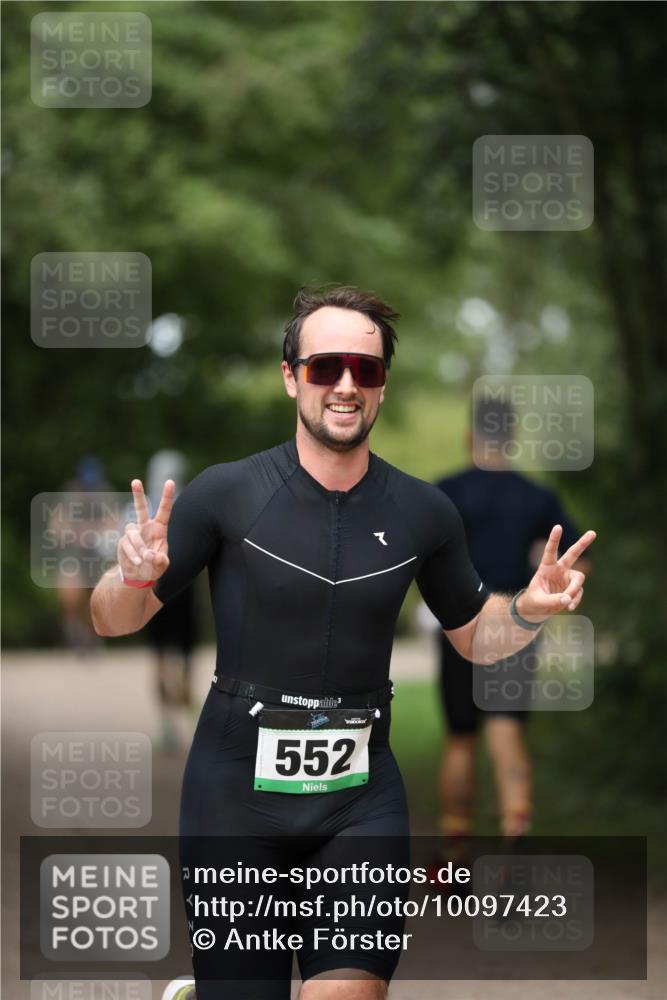 30.08.2026 - Elbe Triathlon Hamburg Antke Förster http://msf.ph/oto/10097423 30.08.2026 10:32:54 Laufen 552 meine-sportfotos.de