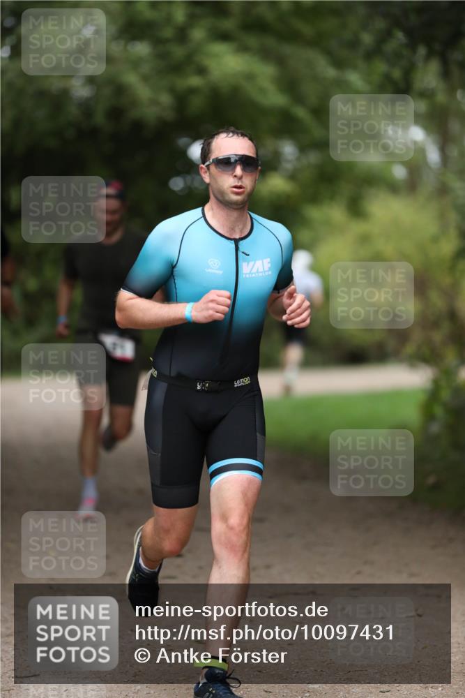 30.08.2026 - Elbe Triathlon Hamburg Antke Förster http://msf.ph/oto/10097431 30.08.2026 10:32:57 Laufen  meine-sportfotos.de