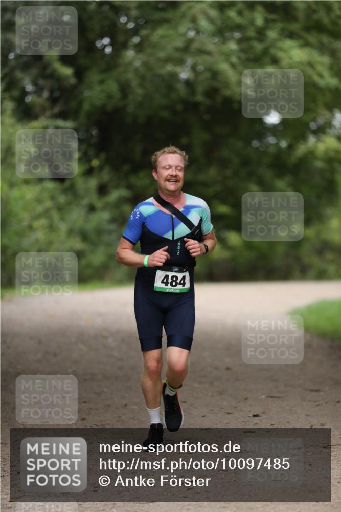 30.08.2026 - Elbe Triathlon Hamburg Antke Förster http://msf.ph/oto/10097485 30.08.2026 10:33:30 Laufen 484 meine-sportfotos.de