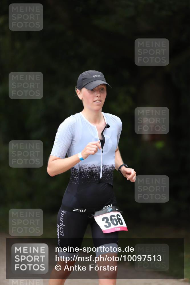 30.08.2026 - Elbe Triathlon Hamburg Antke Förster http://msf.ph/oto/10097513 30.08.2026 10:33:54 Laufen 366 meine-sportfotos.de