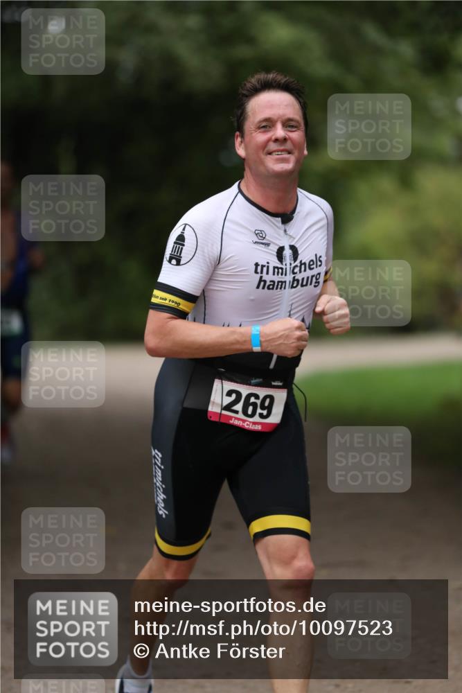 30.08.2026 - Elbe Triathlon Hamburg Antke Förster http://msf.ph/oto/10097523 30.08.2026 10:33:58 Laufen 1990, 269 meine-sportfotos.de
