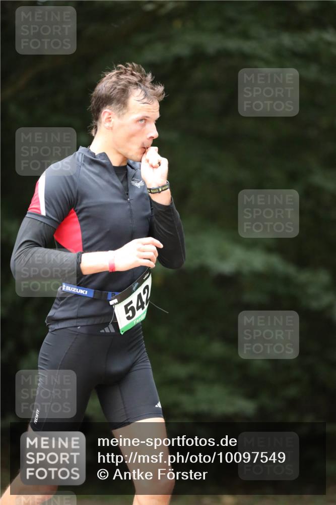 30.08.2026 - Elbe Triathlon Hamburg Antke Förster http://msf.ph/oto/10097549 30.08.2026 10:34:16 Laufen 547 meine-sportfotos.de