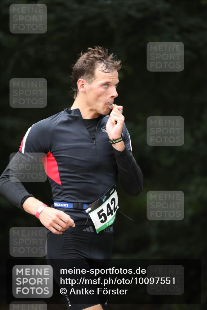 30.08.2026 - Elbe Triathlon Hamburg Antke Förster http://msf.ph/oto/10097551 30.08.2026 10:34:16 Laufen 542 meine-sportfotos.de