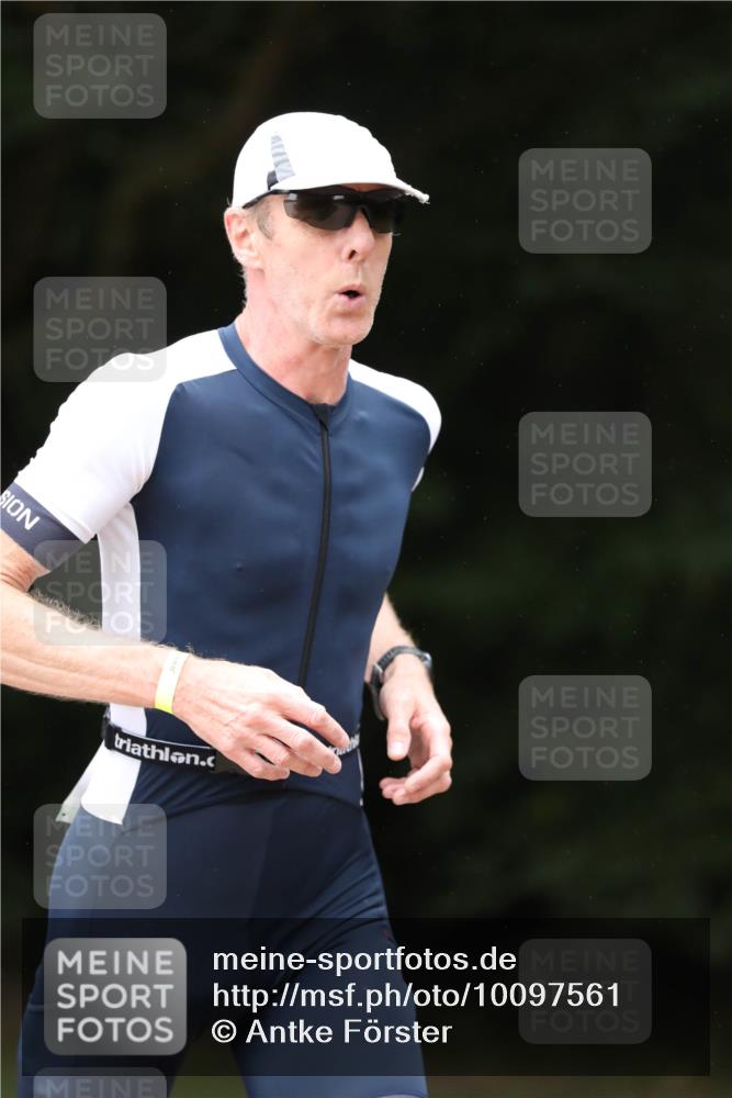 30.08.2026 - Elbe Triathlon Hamburg Antke Förster http://msf.ph/oto/10097561 30.08.2026 10:34:36 Laufen  meine-sportfotos.de